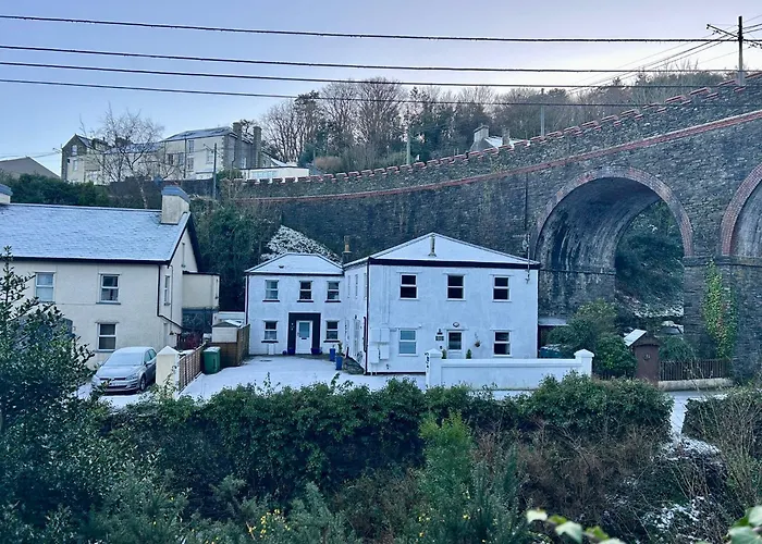 The Cottage, Bridge House